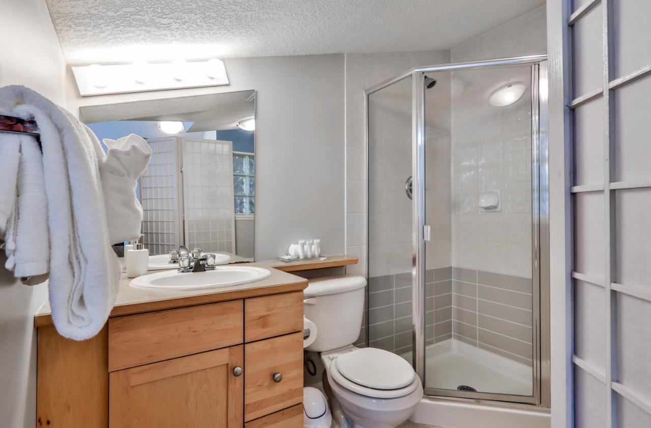 Charming 1 Bdrm Plus Loft With Views Managed By Little Sister Getaways Canmore Eksteriør billede